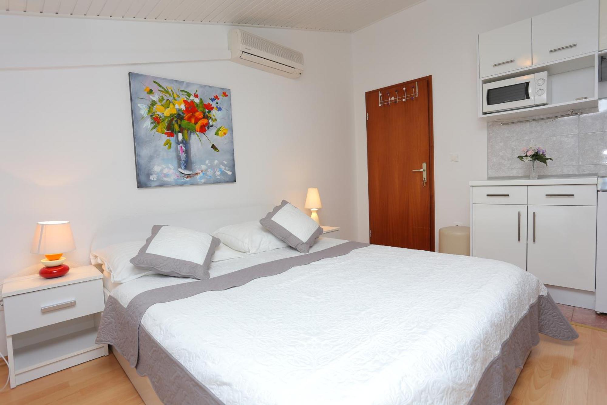 Apartments And Rooms With Parking Space Tucepi, Makarska - 16914 Room photo