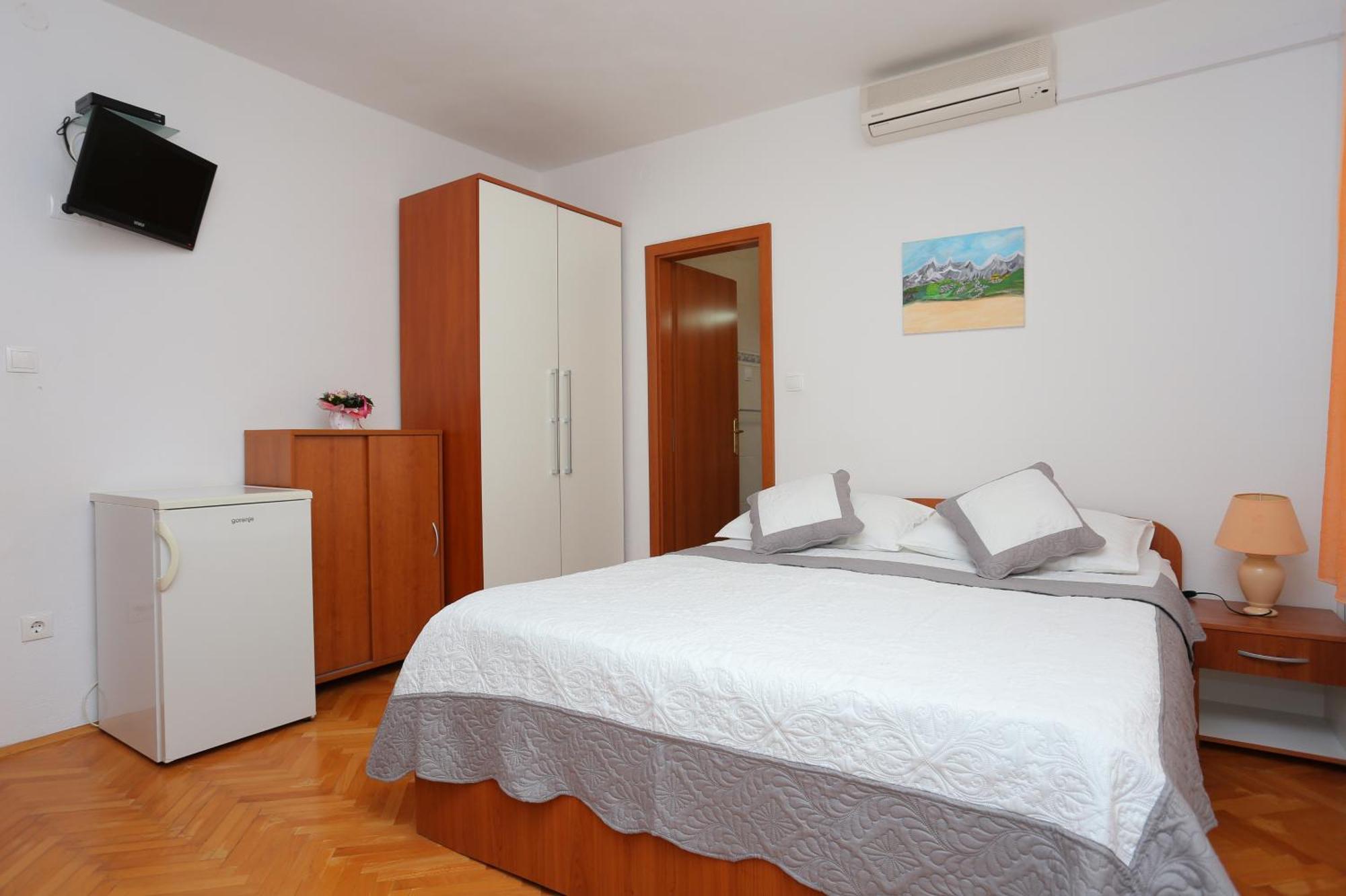 Apartments And Rooms With Parking Space Tucepi, Makarska - 16914 Room photo